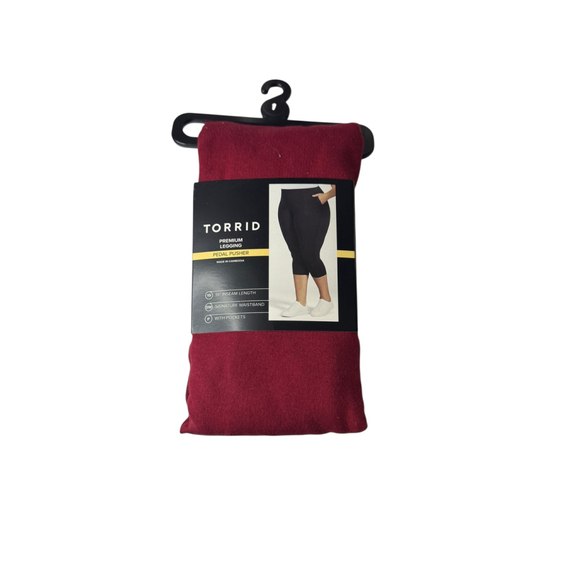 Women's Torrid Plus Size Premium Pedal Pusher Capri Leggings Red - Picture 1 of 4
